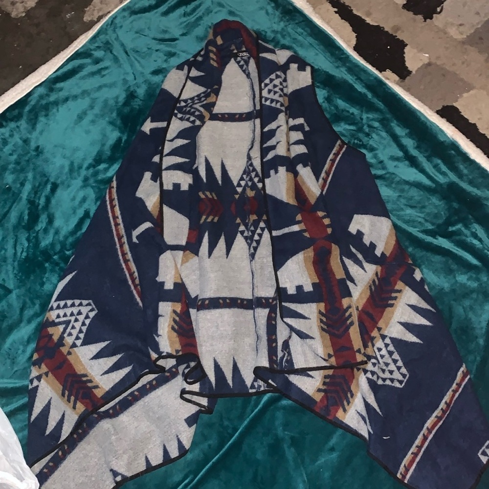 Cejon- slightly used woman’s cardigan